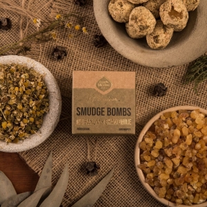 Smudge Bomb Premium - Frankincense and Chamomile 8pcs